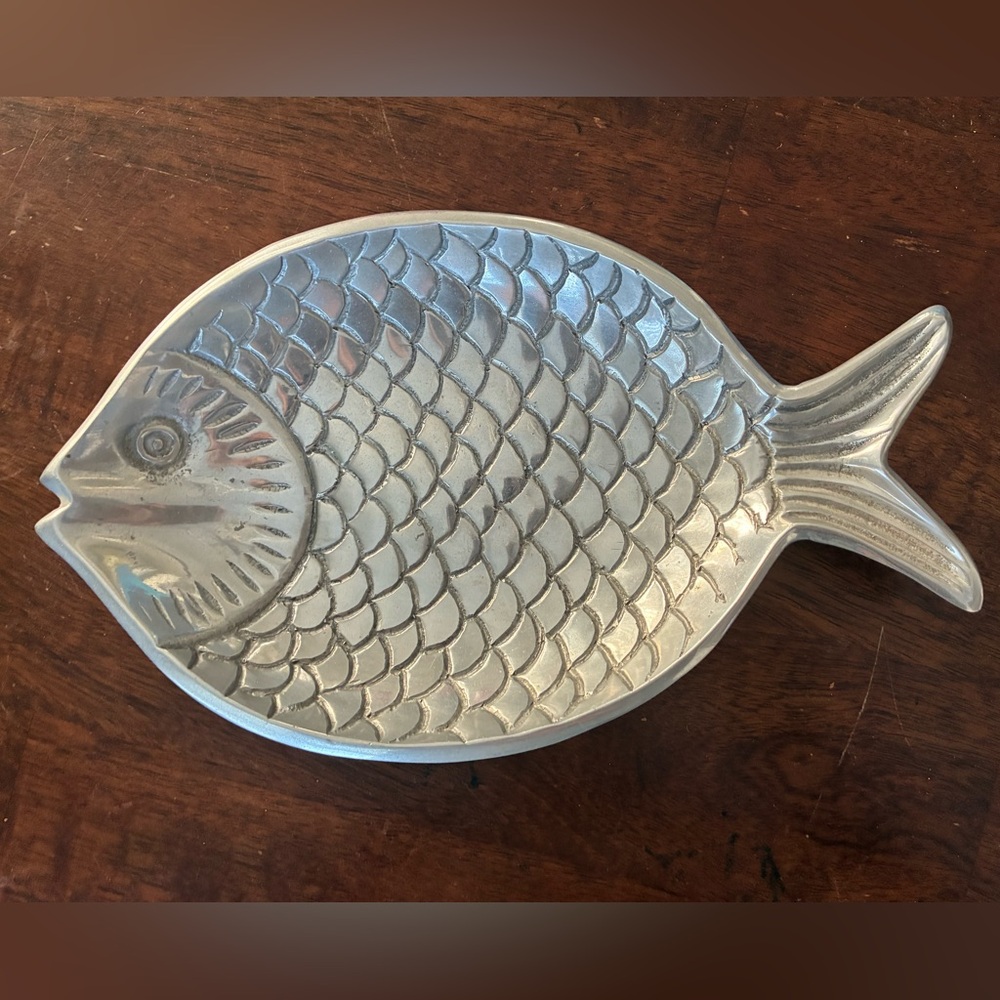Pottery Barn Fishy Snack Plate, Coastal Nautical Fish Serving Dish